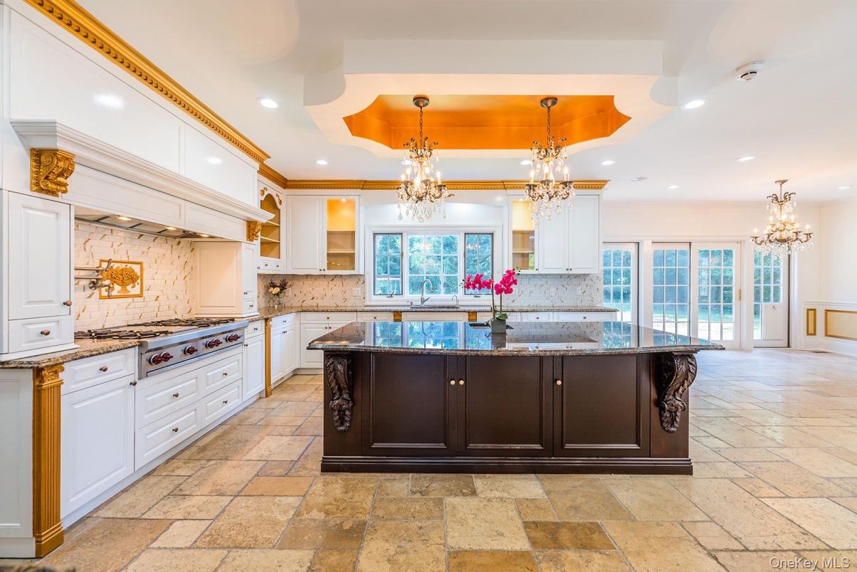 Chandelier, Interior, Kitchen, Marble Walls, Recessed Lighting