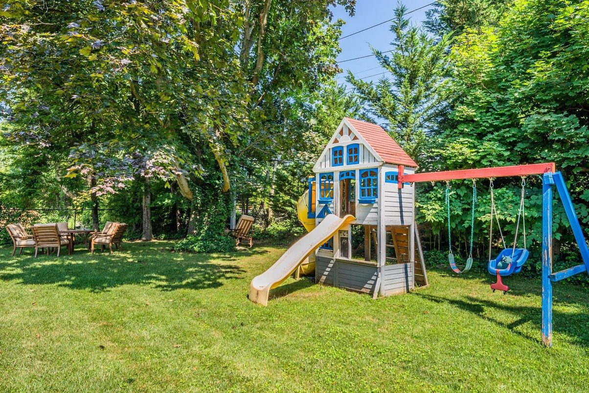 Backyard, Exterior, Playground