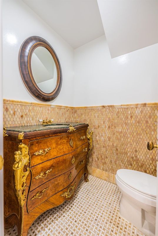 Bathroom, Interior