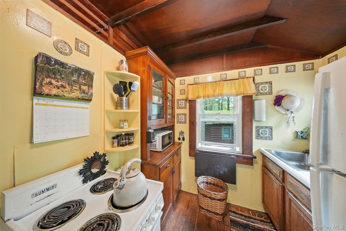 Interior, Kitchen, Wooden Ceilings, Wood Texture Flooring