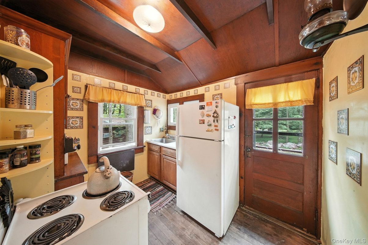 Interior, Kitchen, Wood Texture Flooring