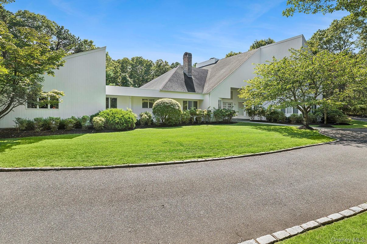 Backyard, Exterior, Facade, Farmhouse