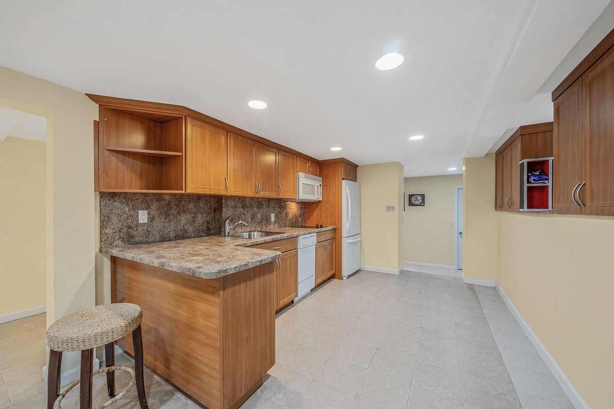 Interior, Kitchen, Recessed Lighting