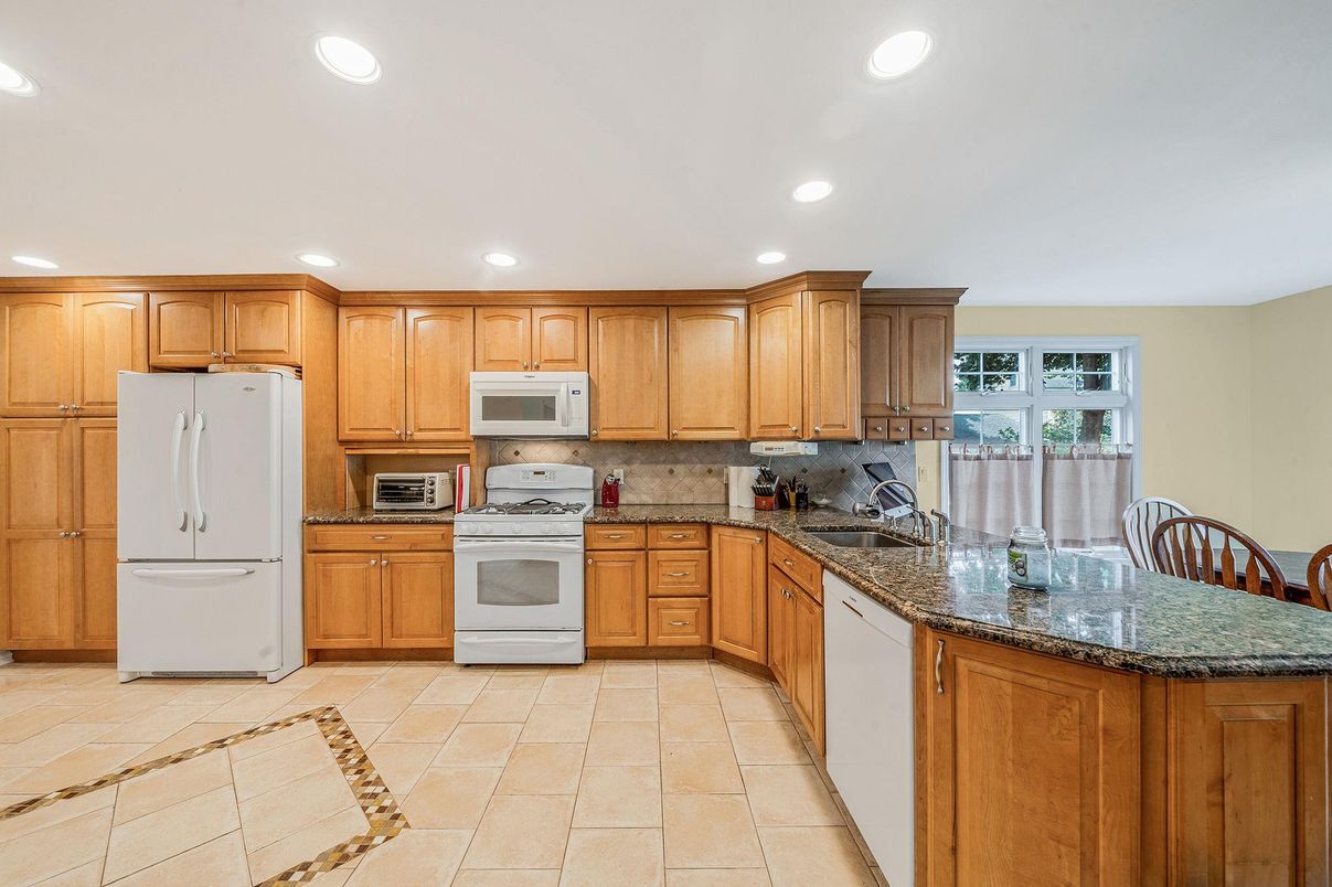 Interior, Kitchen, Recessed Lighting