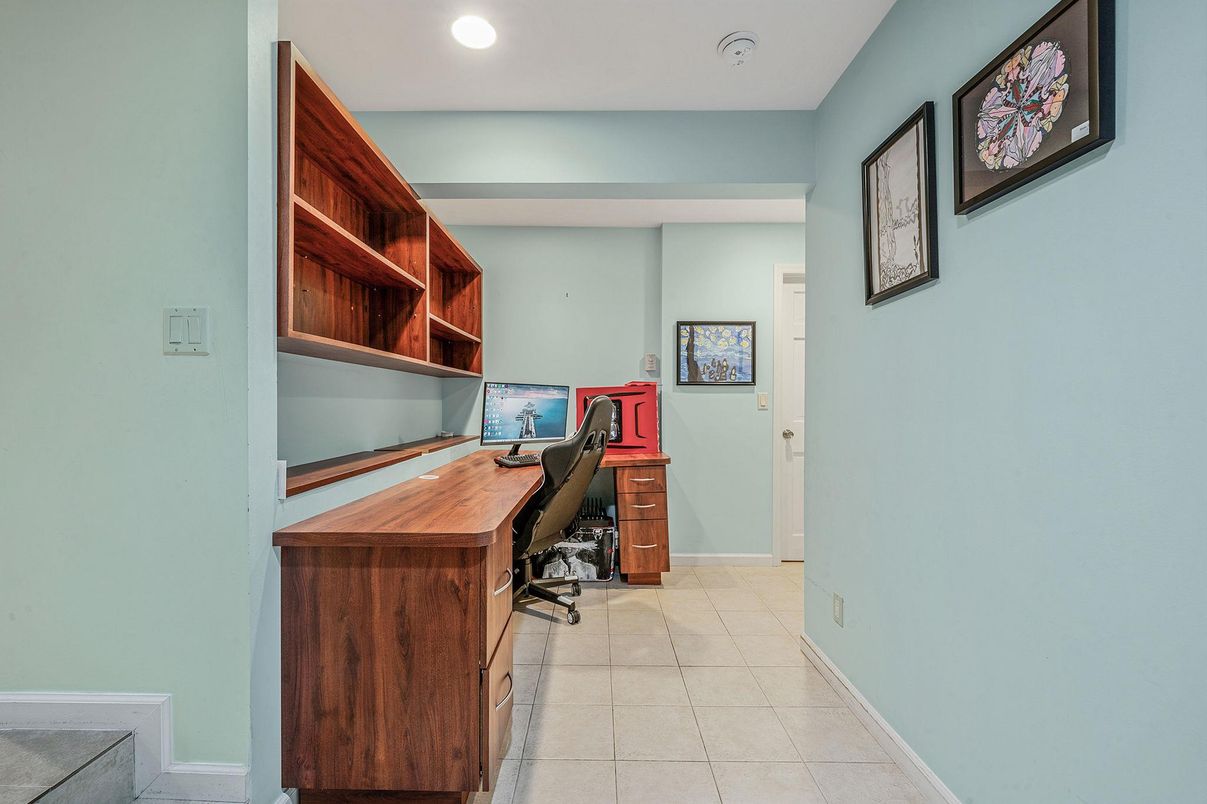 Home Office, Interior, Recessed Lighting