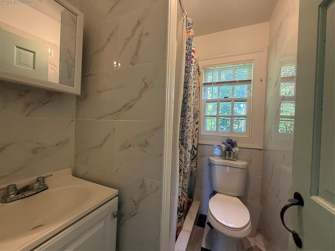 Bathroom, Interior, Marble Walls