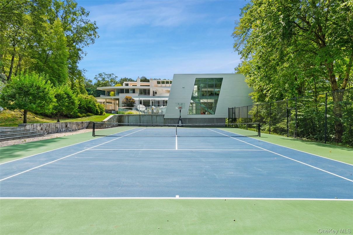 Exterior, Tennis Courts