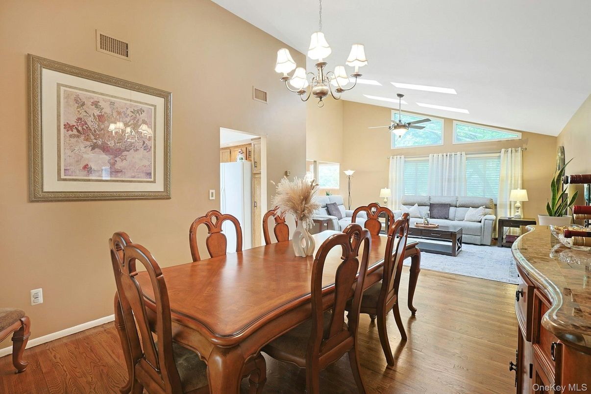 Chandelier, Dining room, Interior, Living room, Wood Texture Flooring