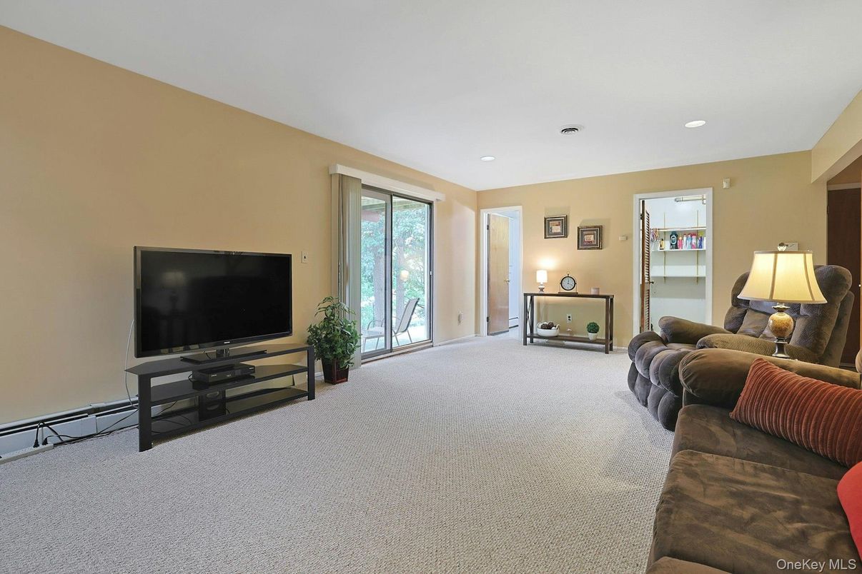 Interior, Living room, Recessed Lighting