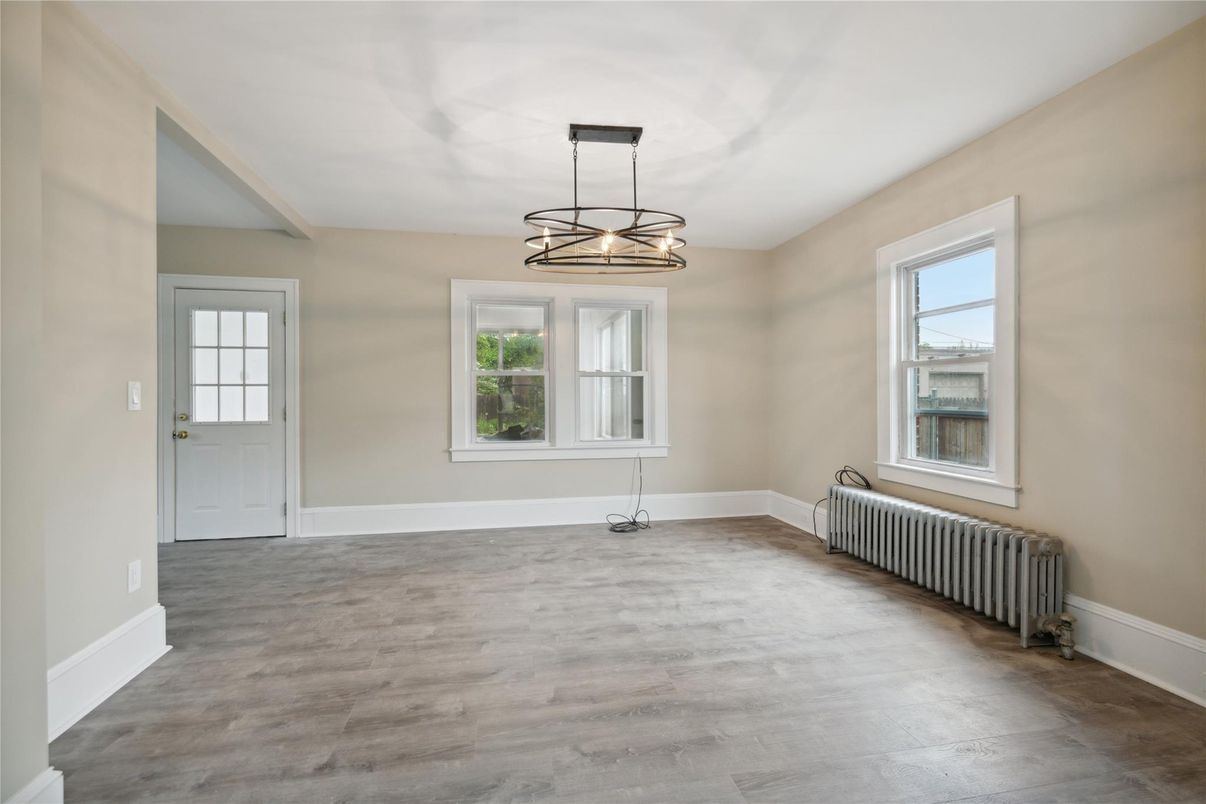 Empty room, Interior, Pendant Lights, Wood Texture Flooring