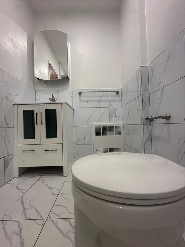 Bathroom, Interior, Marble, Marble Walls