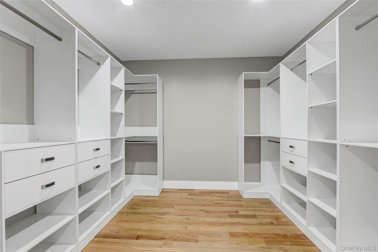 Interior, Recessed Lighting, Walk-in Closets, Wood Texture Flooring