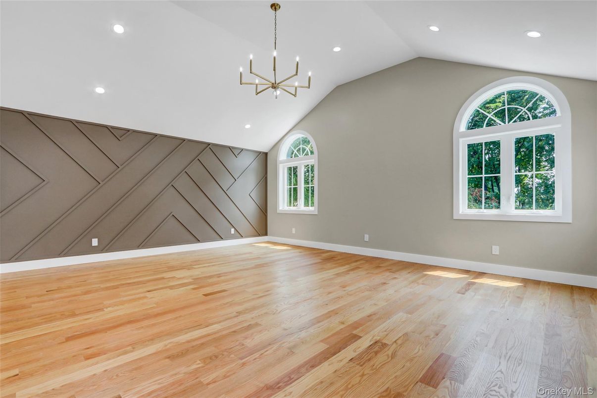 Empty room, Interior, Pendant Lights, Recessed Lighting, Wood Texture Flooring