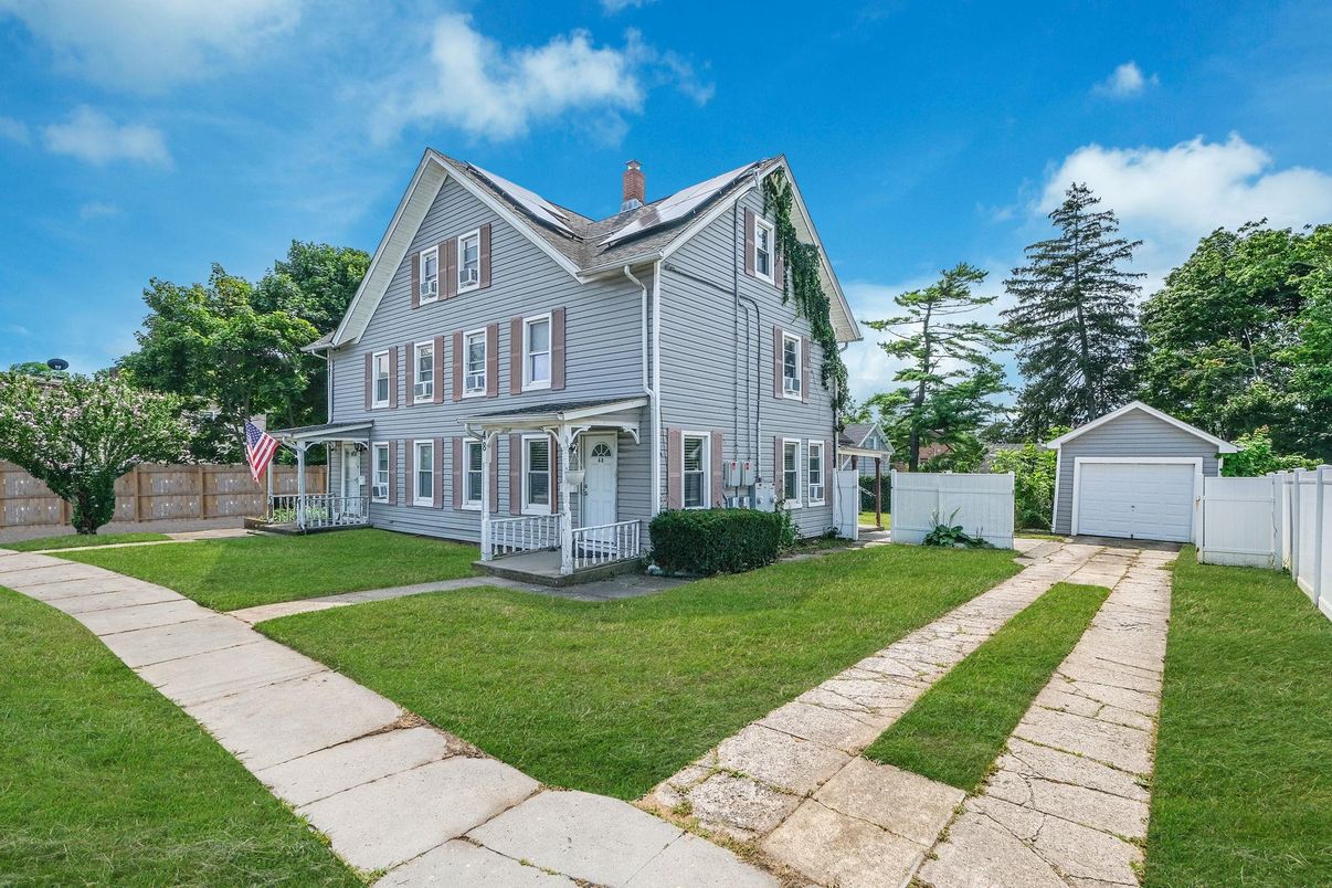 Backyard, Detached Garage, Exterior, Facade, Queen Anne Victorian