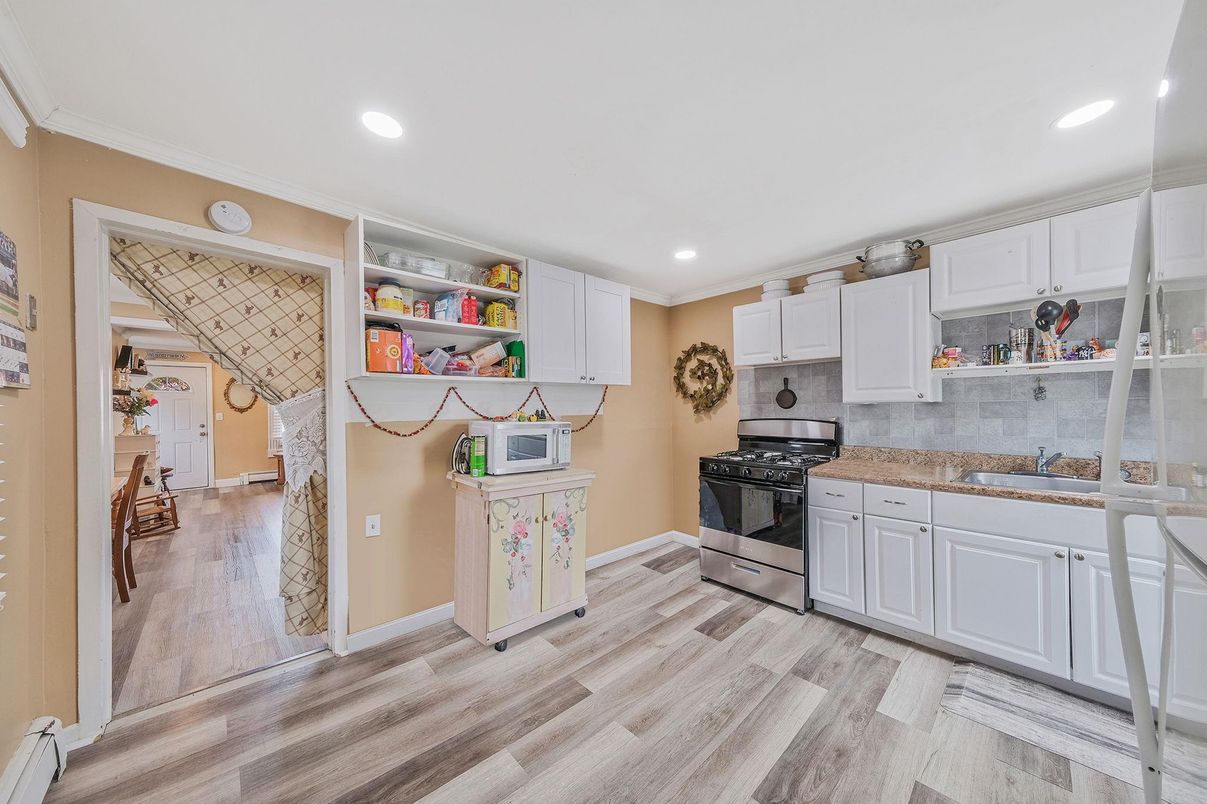 Interior, Kitchen, Recessed Lighting, Wood Texture Flooring