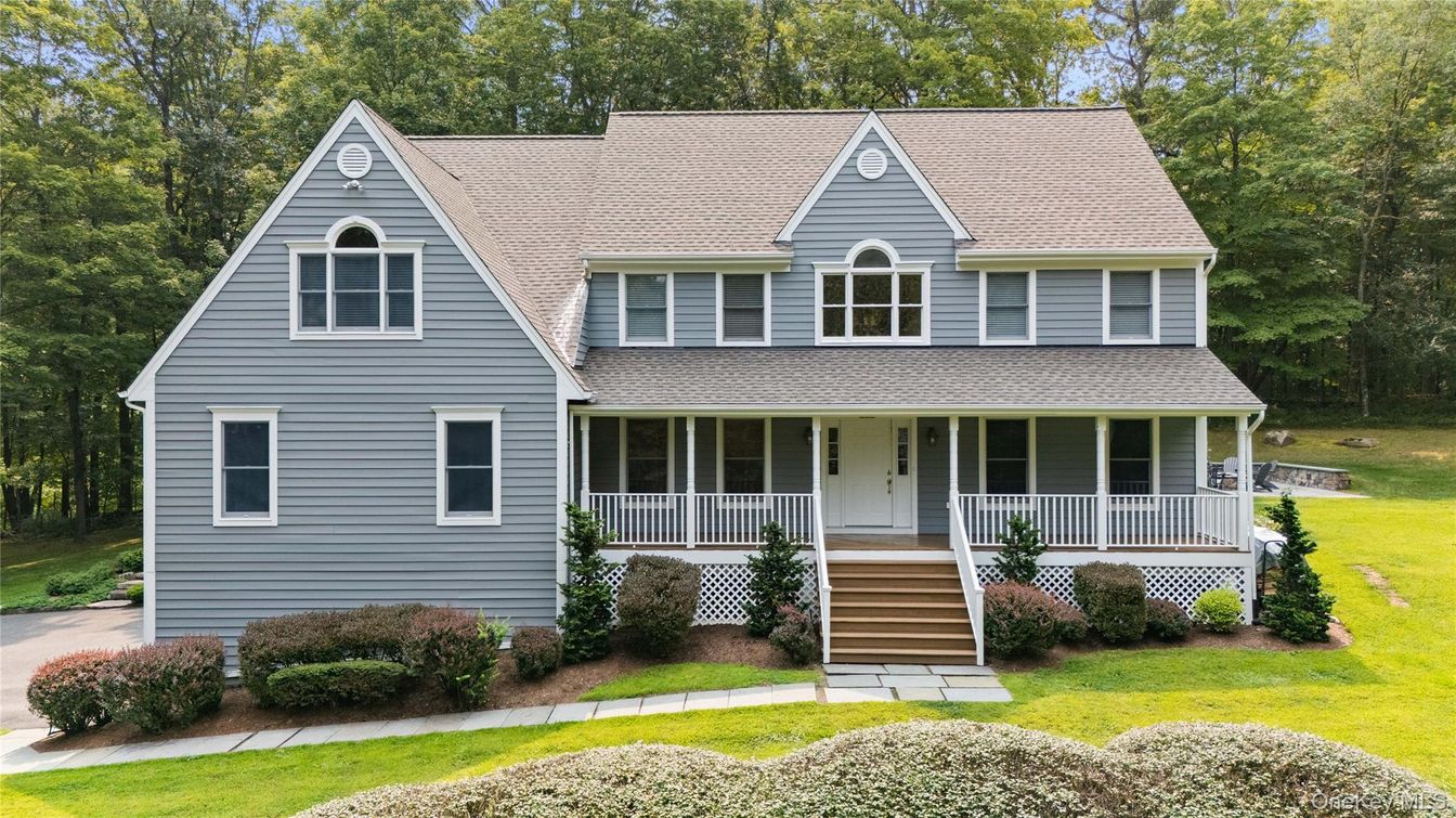 Backyard, Exterior, Facade, Farmhouse