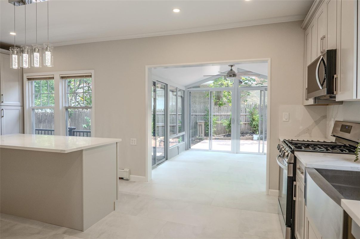 Interior, Kitchen, Pendant Lights, Recessed Lighting