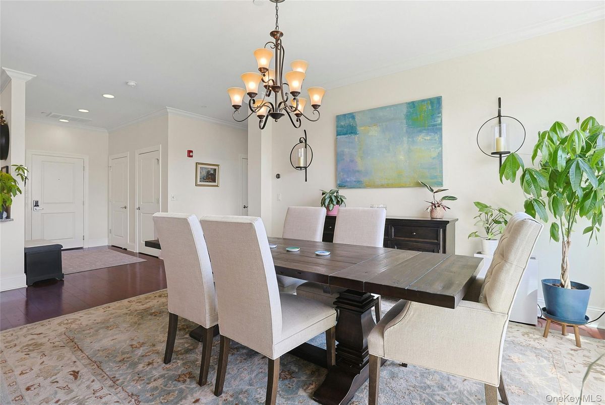 Chandelier, Dining room, Interior, Recessed Lighting, Wood Texture Flooring