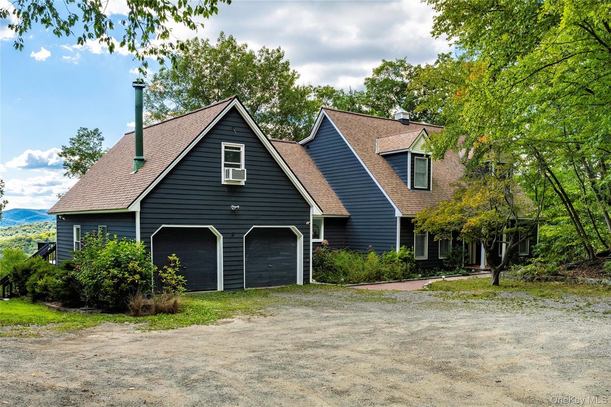 Attached, Backyard, Exterior, Facade, Cape Cod