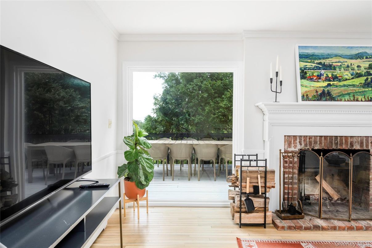Dining room, Fireplace, Interior, Wood Texture Flooring