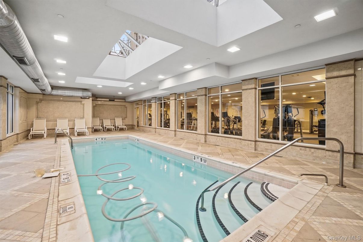 Interior, Pool, Recessed Lighting