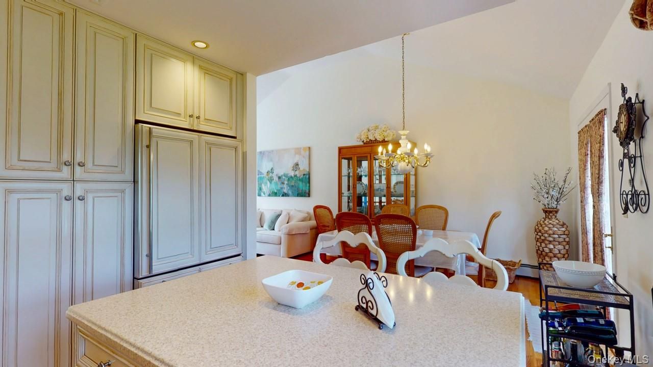 Dining room, Interior, Living room, Pendant Lights, Recessed Lighting