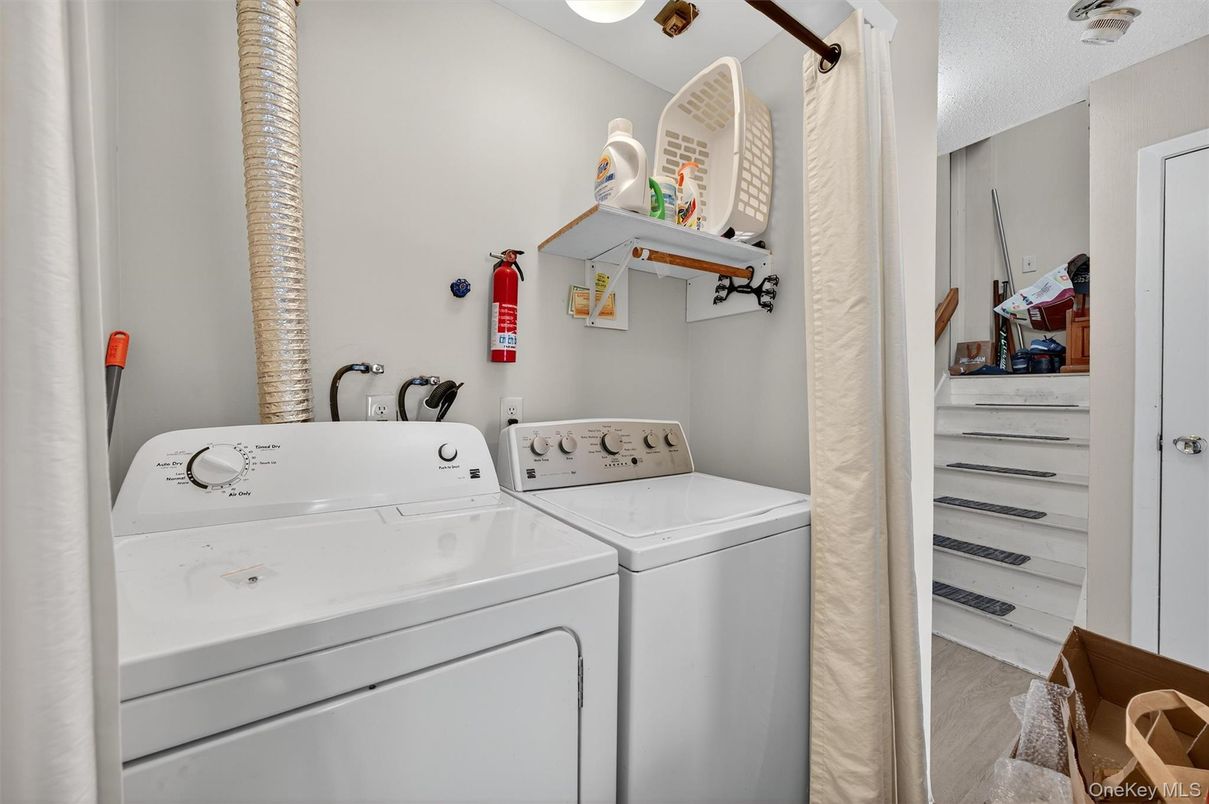 Interior, Utility Closets, Washer