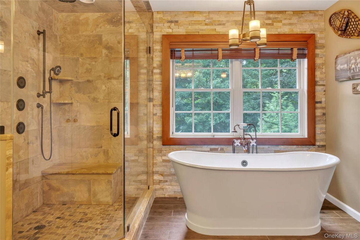 Bathroom, Free Standing Baths, Glass Shower, Interior, Pendant Lights