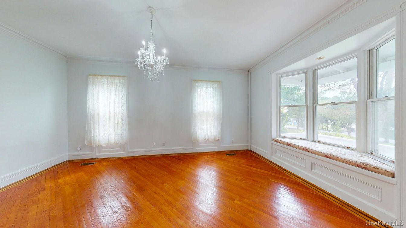 Chandelier, Empty room, Interior, Wood Texture Flooring