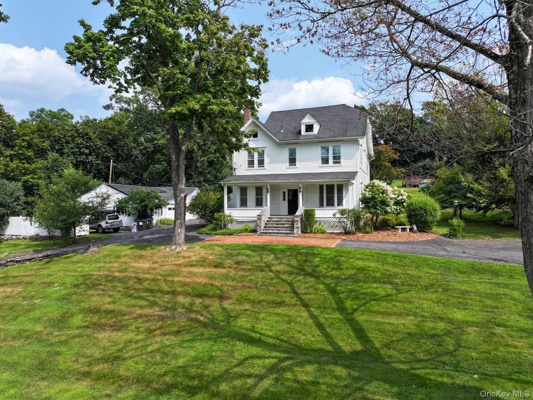 Backyard, Exterior, Facade, Farmhouse