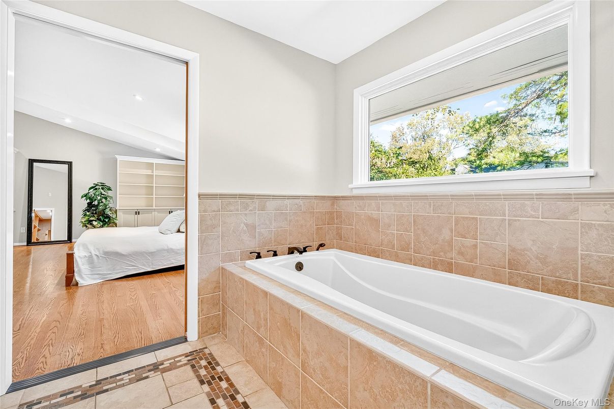 Bathroom, Bedroom, Interior, Recessed Lighting