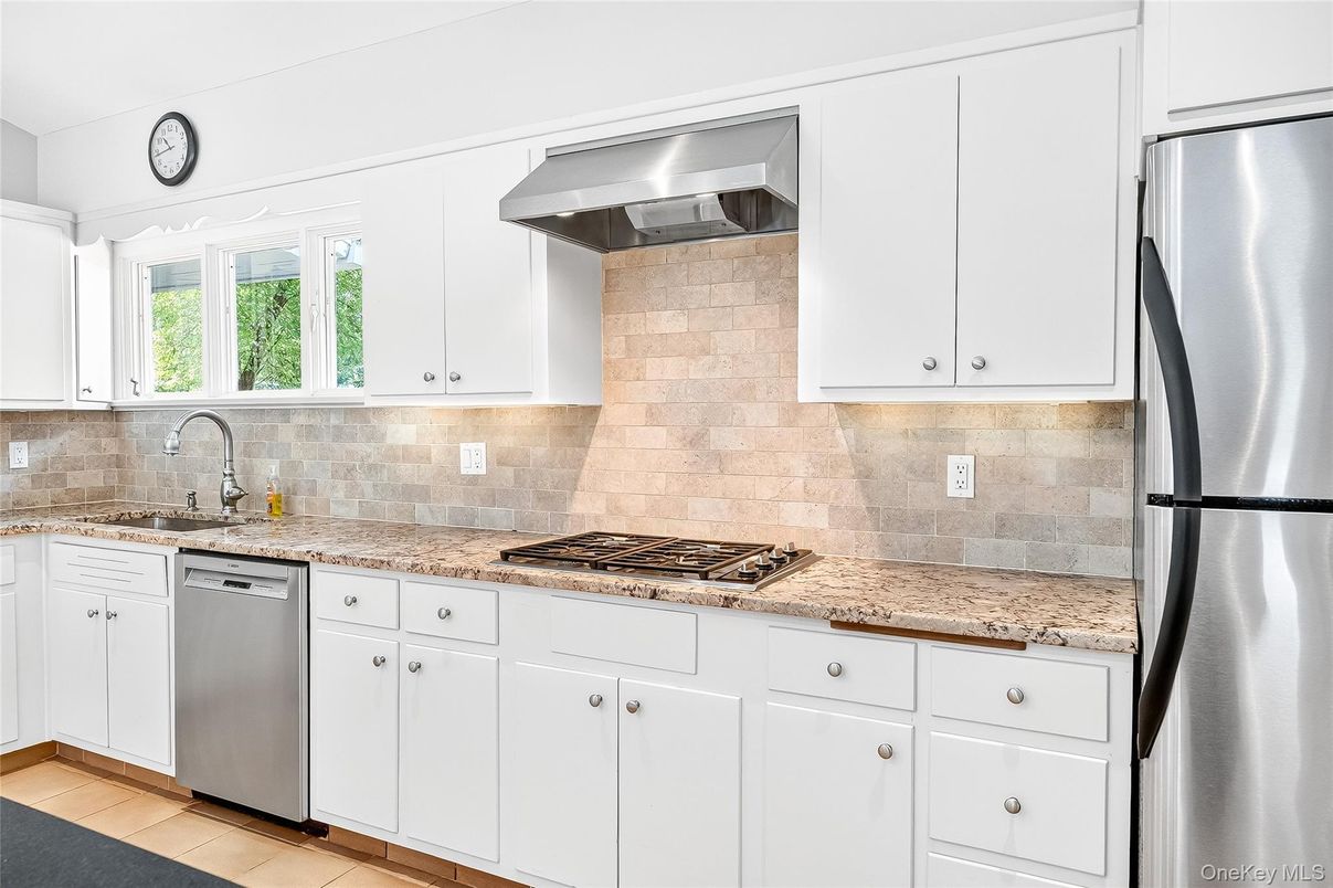 Interior, Kitchen, Stainless Steel Appliances