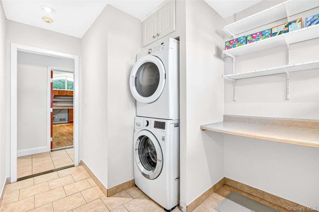 Interior, Recessed Lighting, Utility Closets, Washer