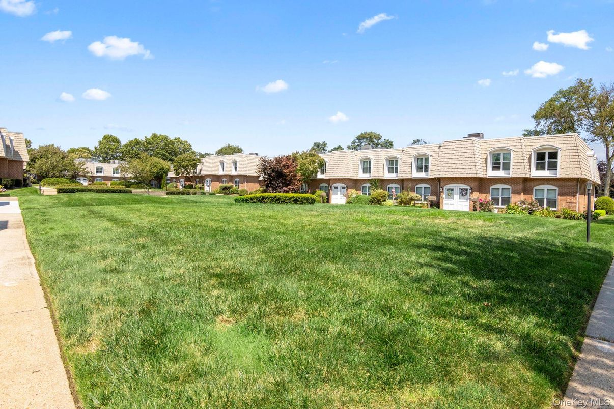 Backyard, Exterior, Facade, Brick Facade, None