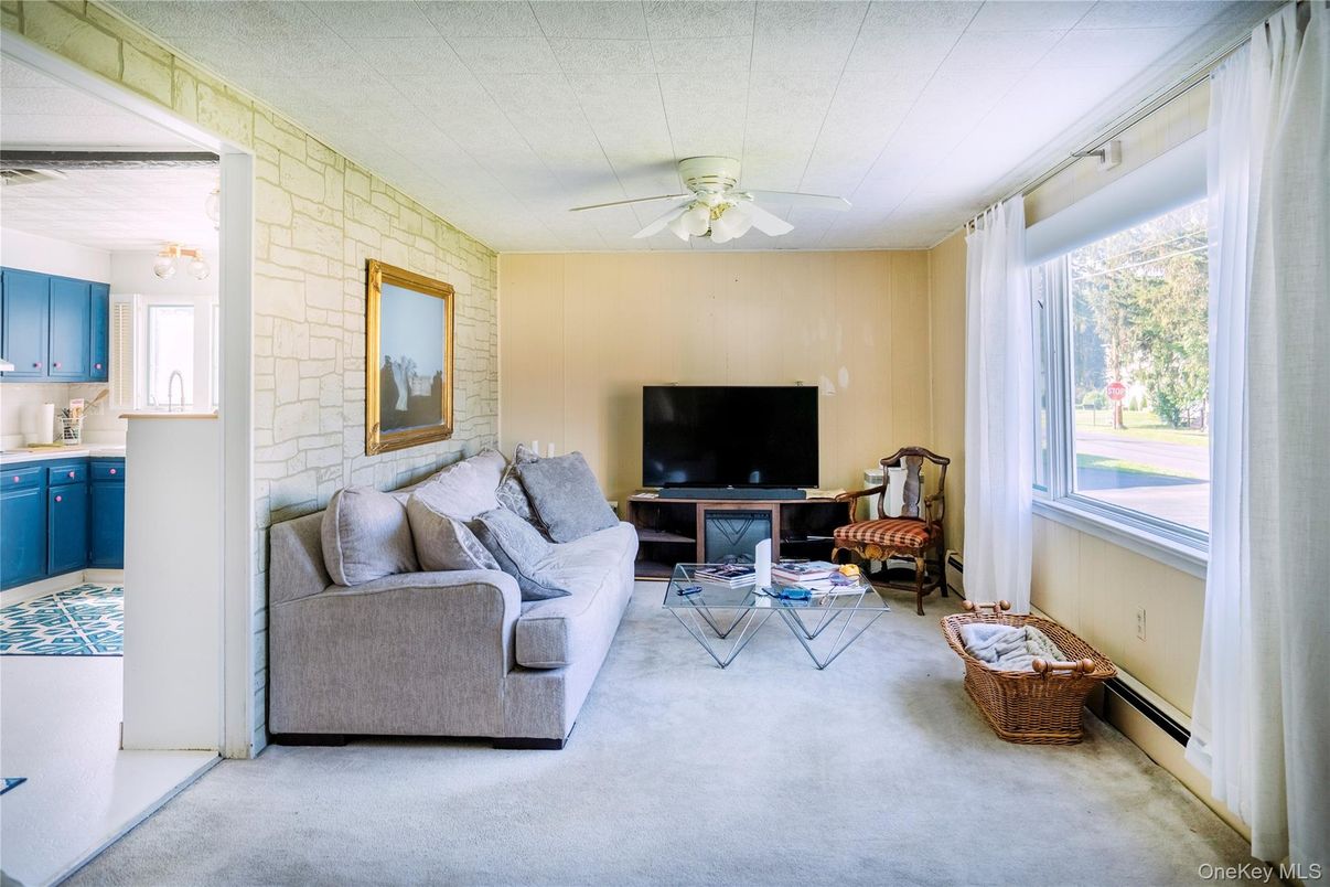 Interior, Living room, Stone Walls