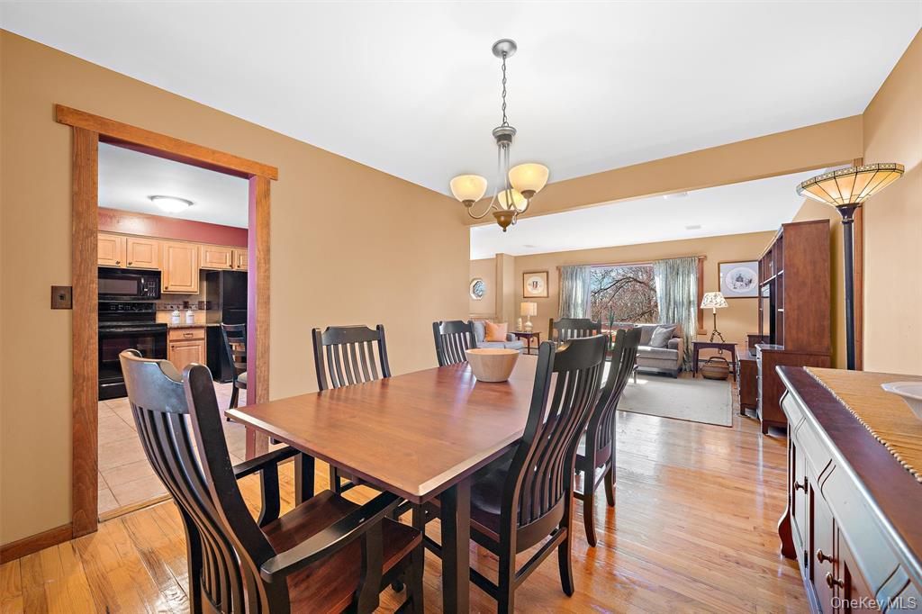 Chandelier, Dining room, Interior, Kitchen, Living room, Wood Texture Flooring