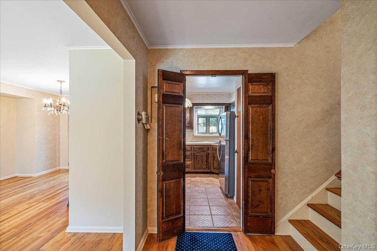 Chandelier, Interior, Wood Texture Flooring