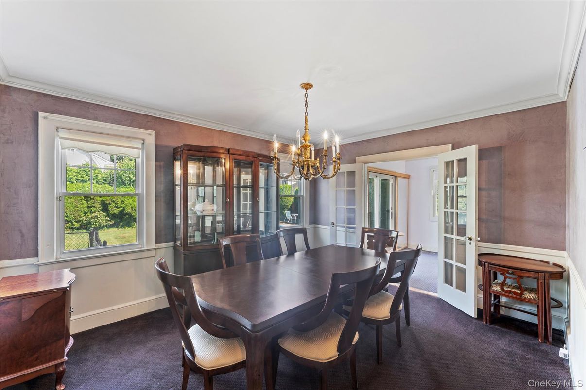 Chandelier, Dining room, Interior