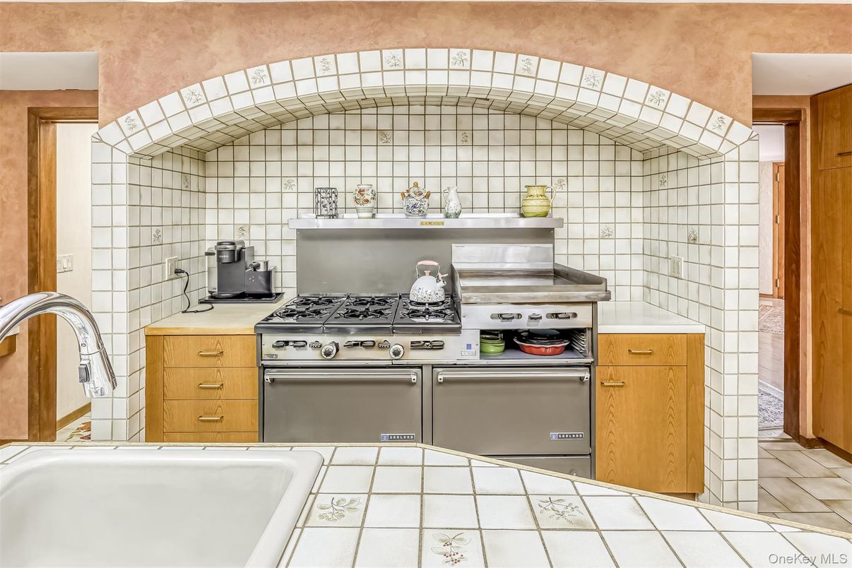Interior, Kitchen, Tile Countertops