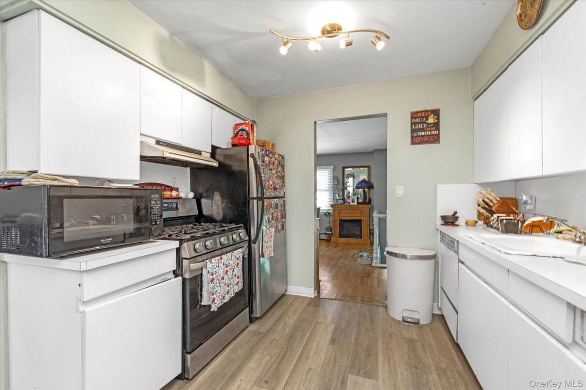 Interior, Kitchen, Wood Texture Flooring