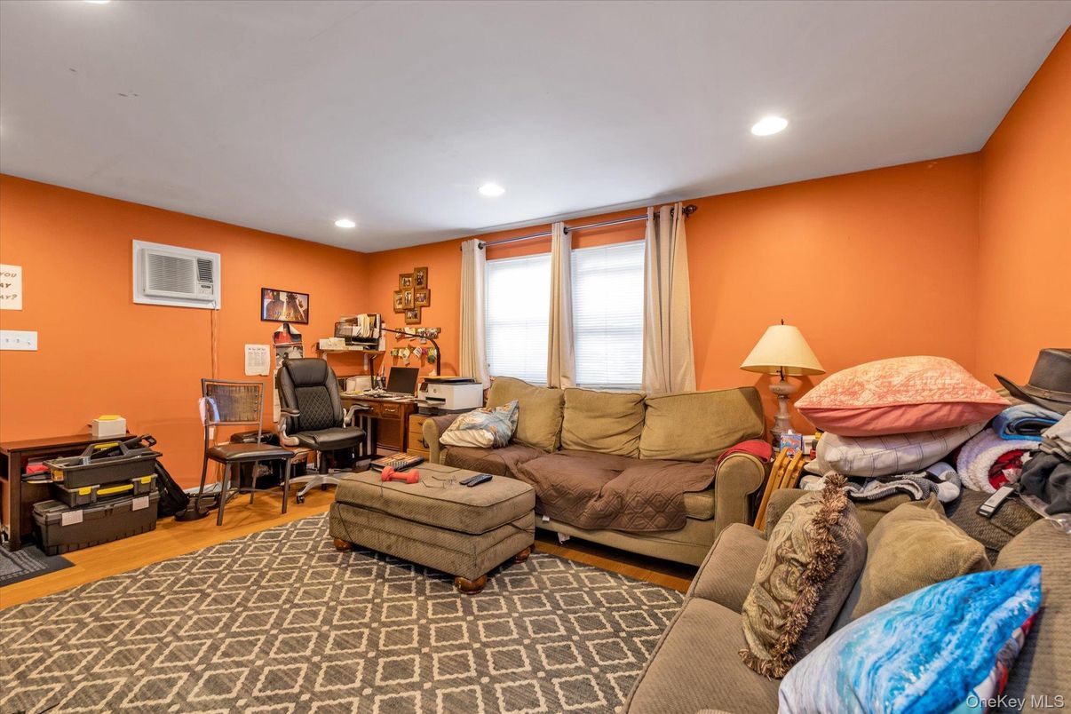Home Office, Interior, Living room, Recessed Lighting, Wood Texture Flooring