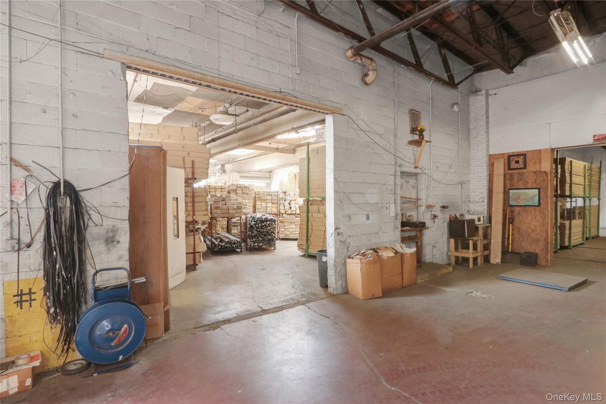 Garage, Interior, Stone Walls
