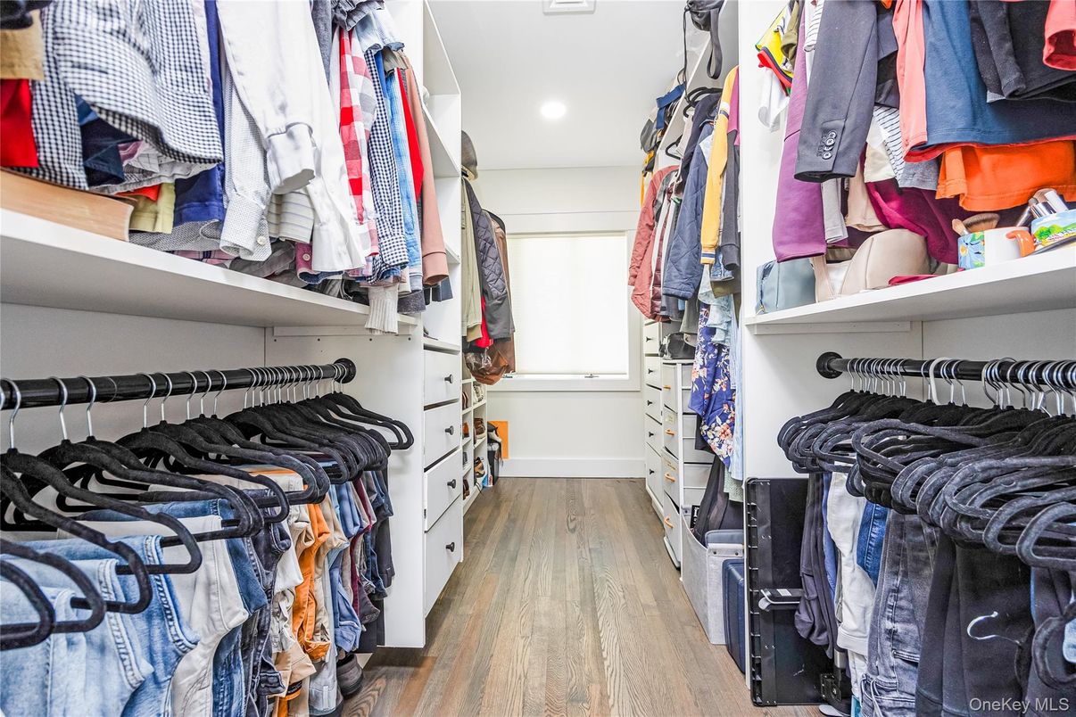 Interior, Recessed Lighting, Walk-in Closets, Wood Texture Flooring