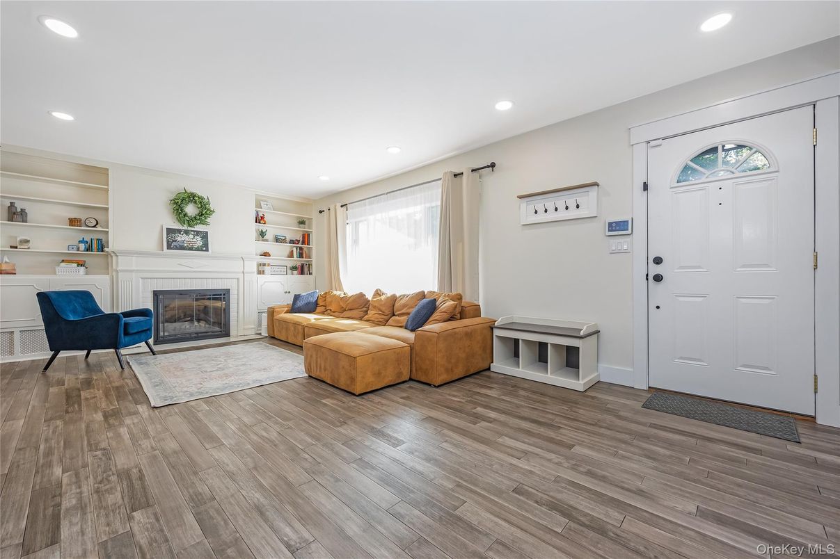 Fireplace, Interior, Living room, Recessed Lighting, Wood Texture Flooring
