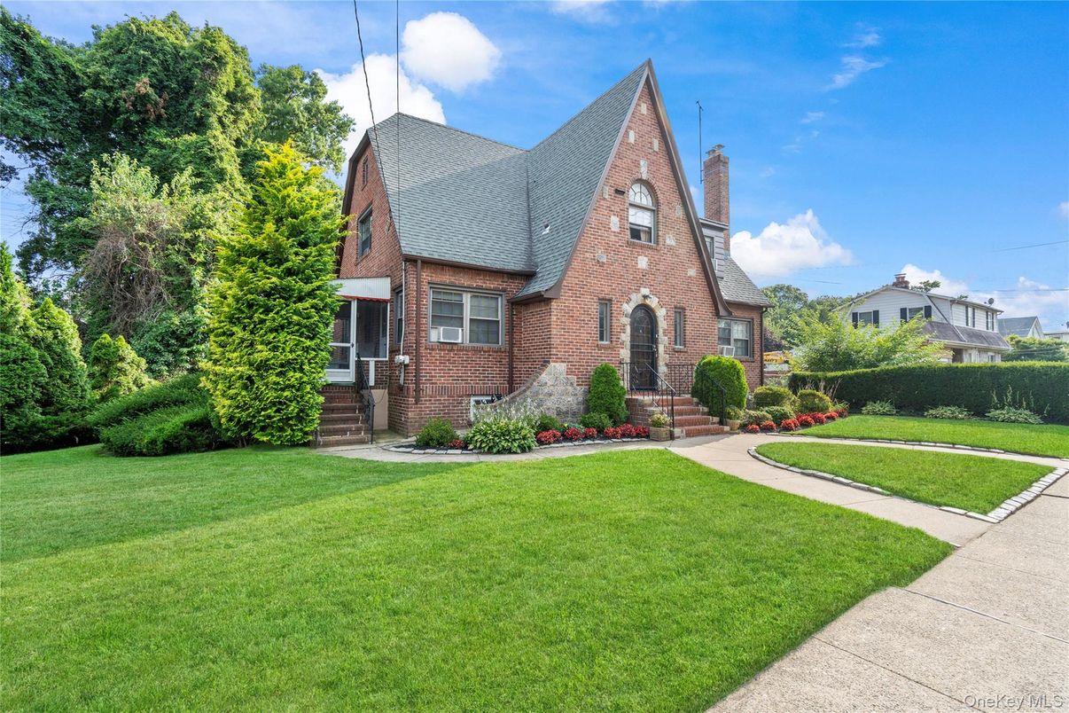 Backyard, Exterior, Facade, Brick Facade, Tudor Revival