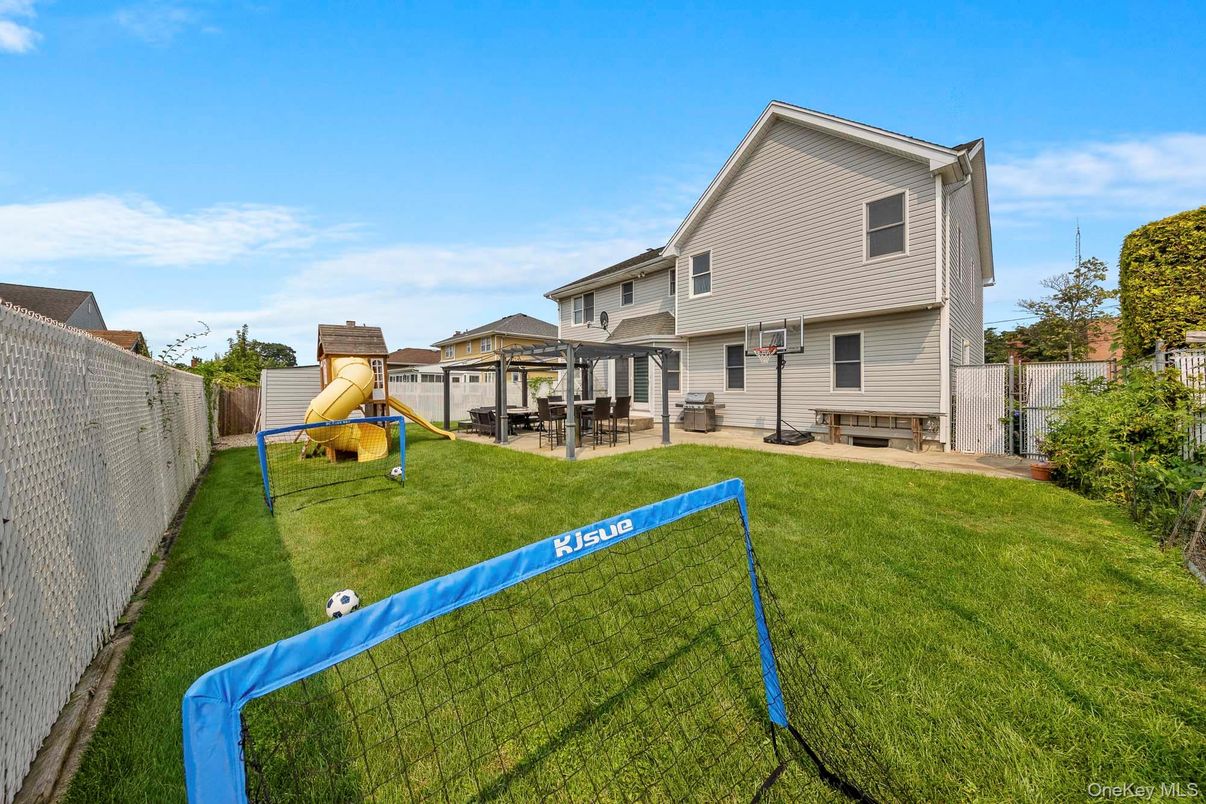 Backyard, Exterior, Playground