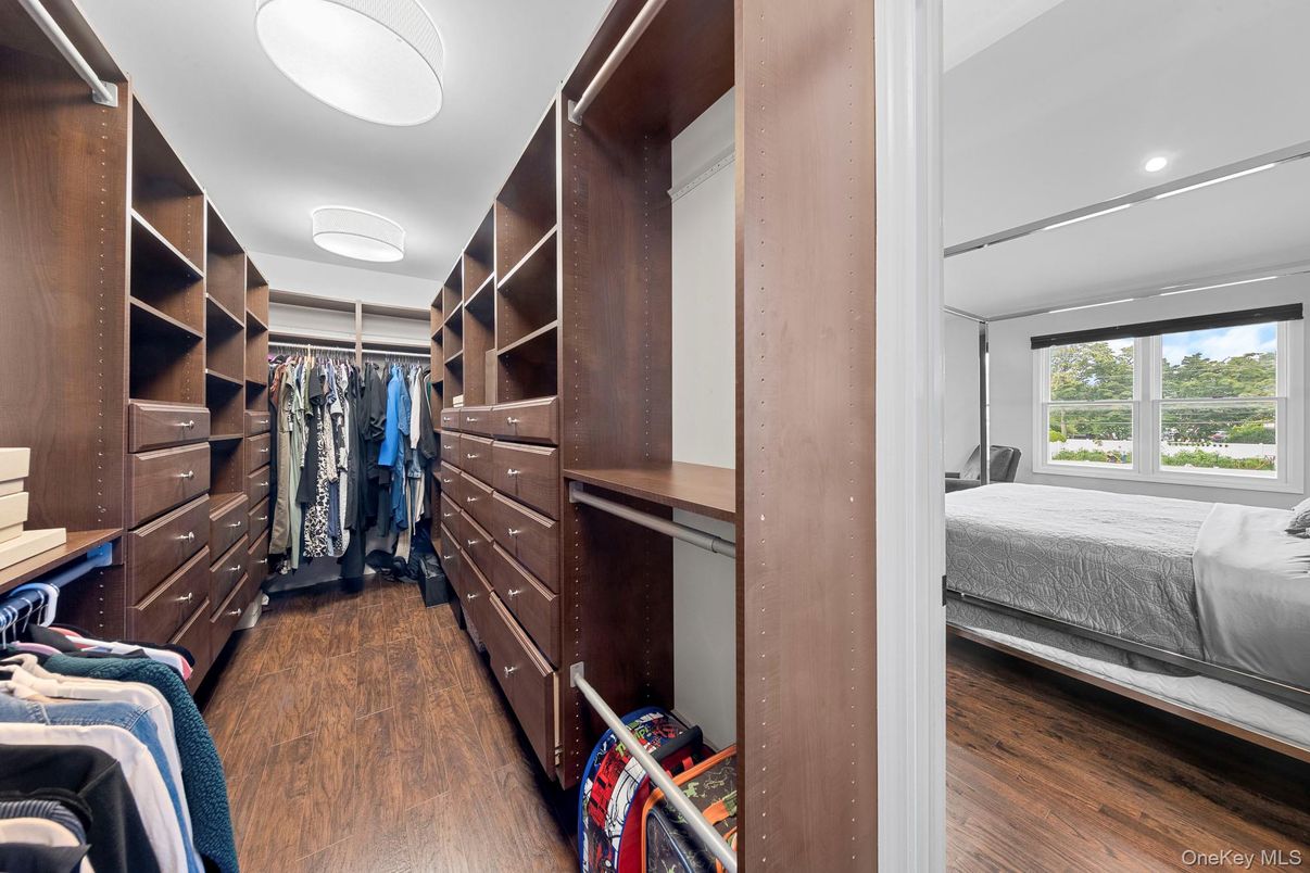 Interior, Recessed Lighting, Walk-in Closets, Wood Texture Flooring