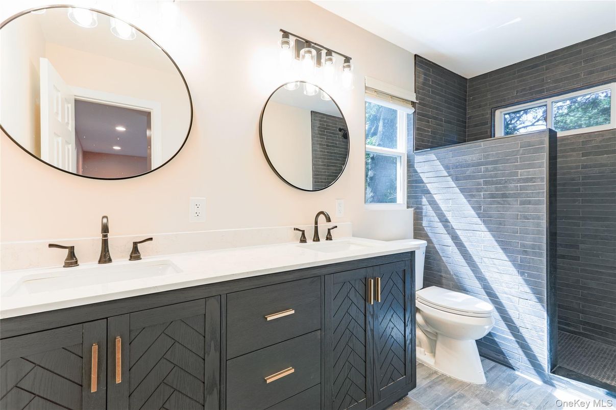 Bathroom, Dual Sink Vanities, Interior, Wood Texture Flooring