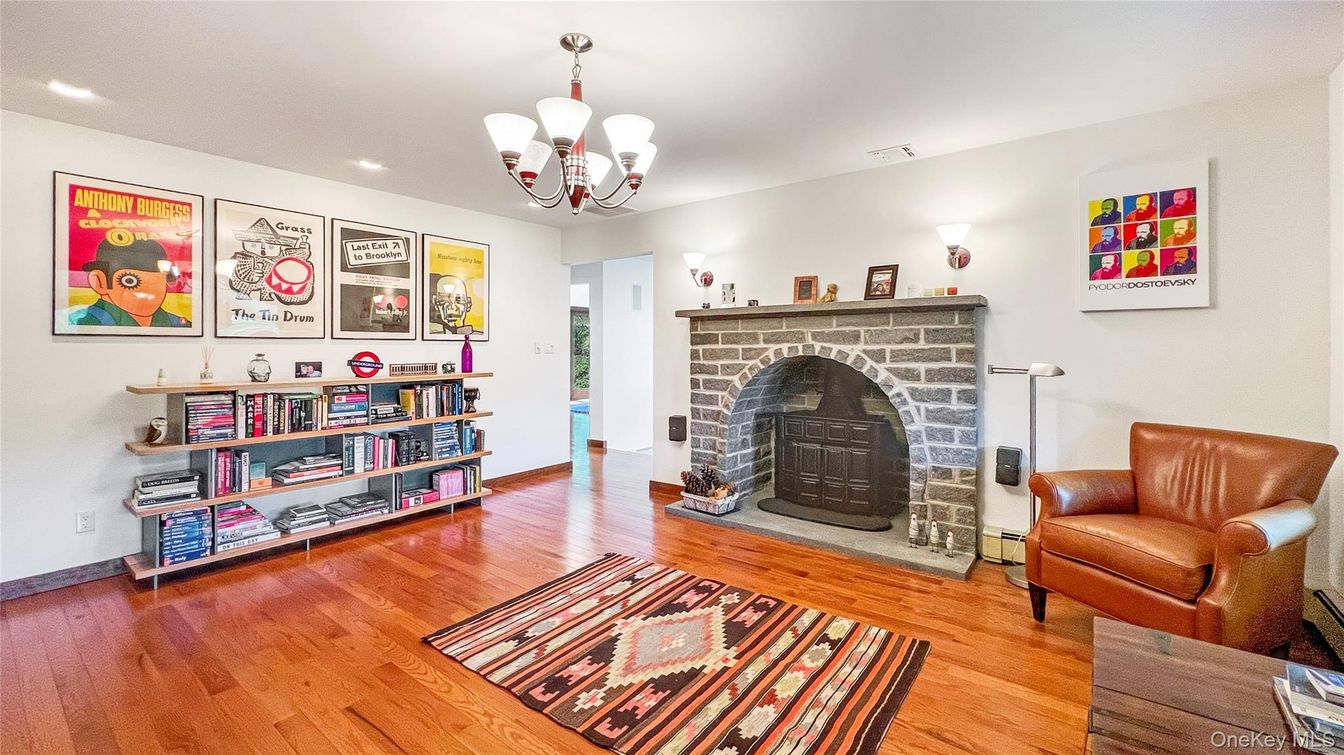 Chandelier, Fireplace, Interior, Recessed Lighting, Wood Texture Flooring