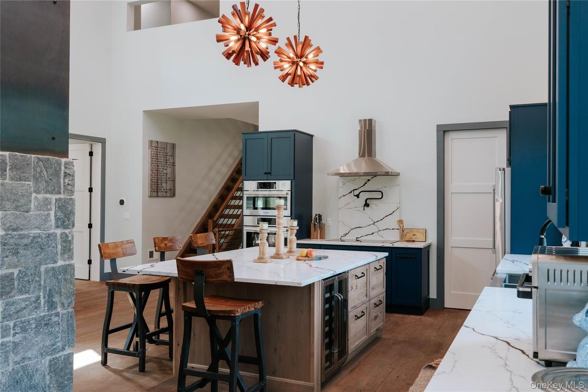 Interior, Kitchen, Pendant Lights, Wood Texture Flooring